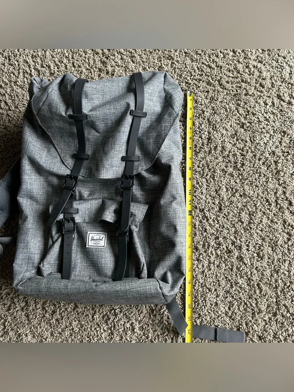 Herschel Supply Co Little America 25L Backpack Gray Raven Crosshatch Laptop 18